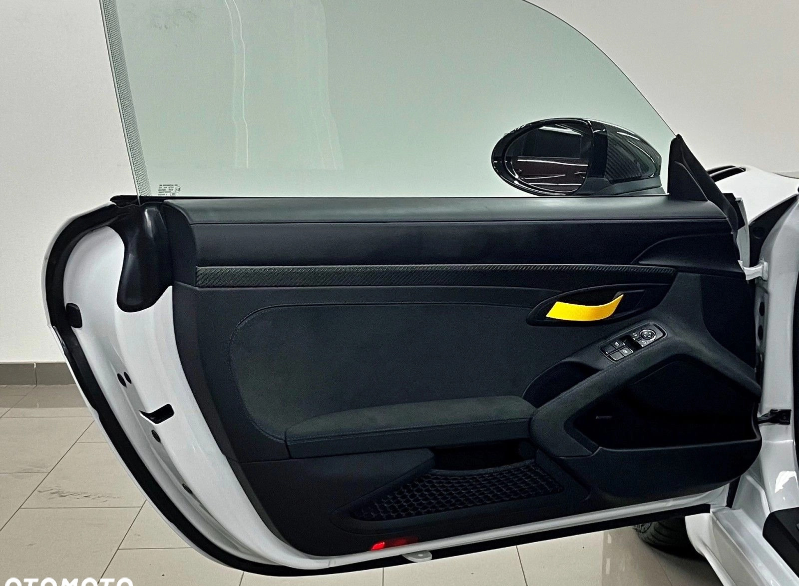 Porsche 718 Cayman cena 949000 przebieg: 12, rok produkcji 2023 z Przecław małe 562